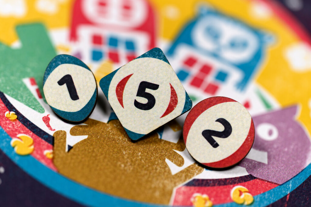 Charuma, un jeu de Takashi Saito illustré par Simon Caruso édité par Darucat